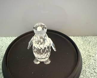 Swarovski Crystal Large Penguin Figurine 010008