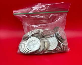 Lot Of 71 90 Silver Kennedy Half Dollars 885.5g