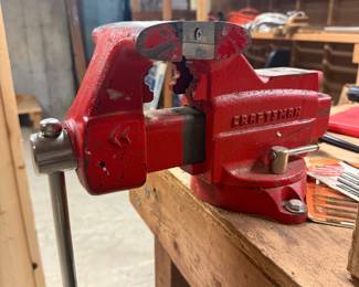 Craftsman Vise