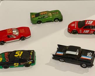 Small metal matchbox like Cara