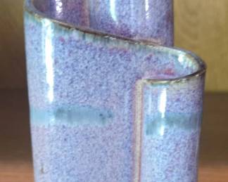 1988 Bay Ribbon Pottery Flower Vase