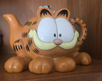 Burton  Burton Garfield Tea Pot