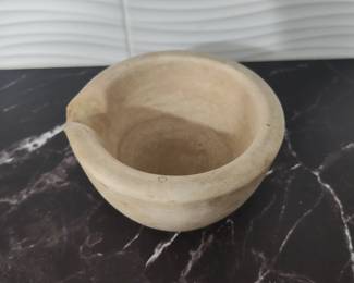 Vintage Thomas Maddocks Sons Co. Apothecary Mortar