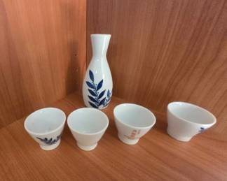Finest Sake Gekkeikan Porcelain 5 Piece Set