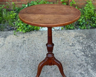 Lot 16: Antique Pedestal Table