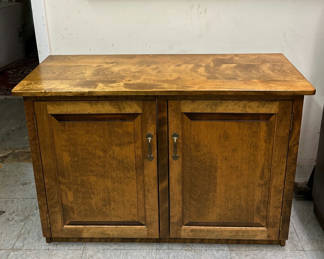 Lot 43: Cabinet TV Console