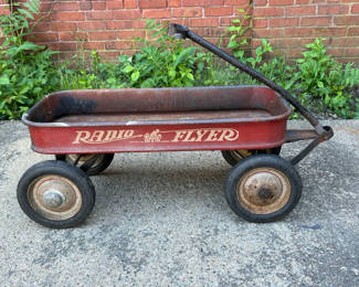 Lot 27: Vintage Radio Flyer Wagon