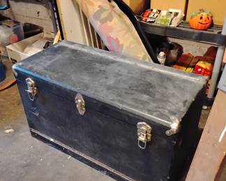 automotive trunk