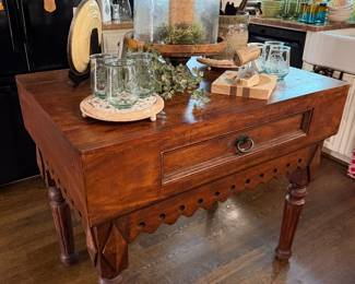 Solid wood kitchen island block