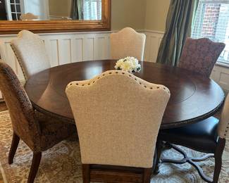 75” round pedestal base table