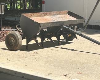 Tiller/aerator