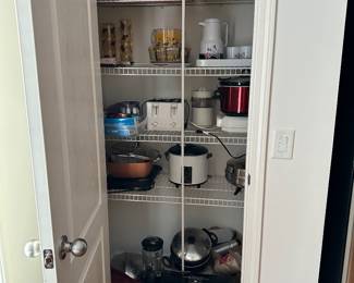 Assorted small appliances