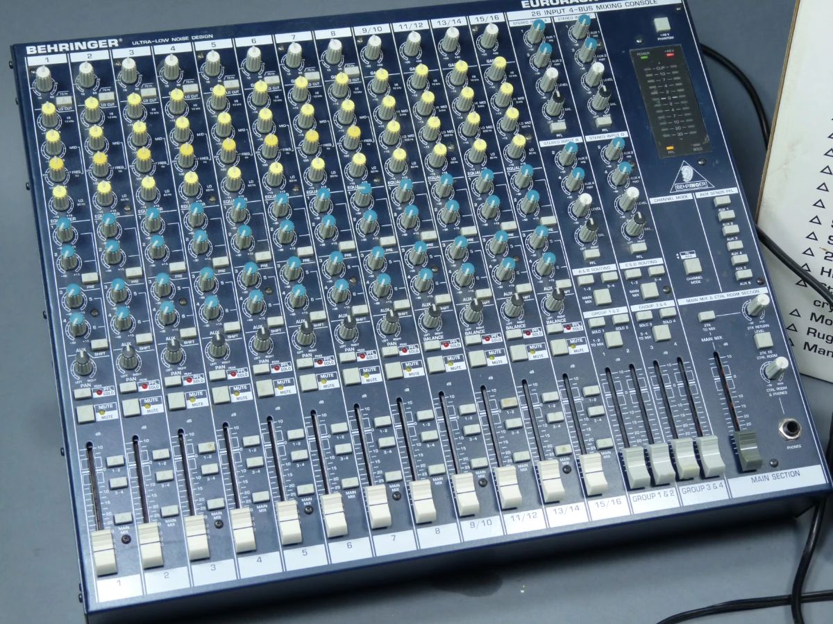 26 channel, 4 buss ultra low noise, high headroom, yada, yada, yada. Box, manual.