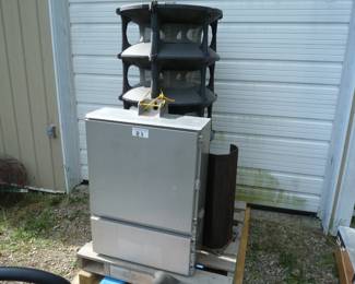 Whelen WPS-2800 high power voice and siren system.