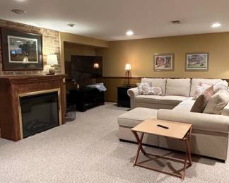 Sectional Sofa with Chaise