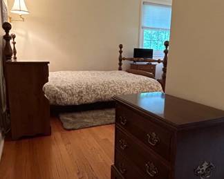 Mahogany Queen Anne Style Dresser
