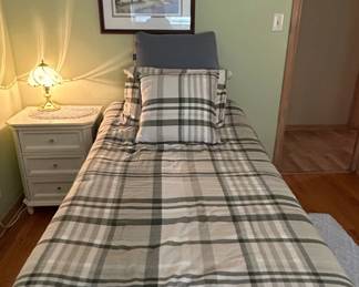 Plaid Twin Bedding Set