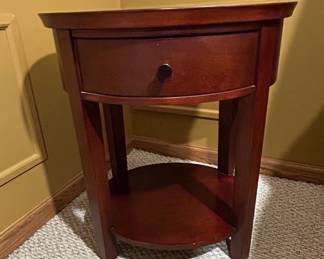 McKenzie Round End Table with Drawer B