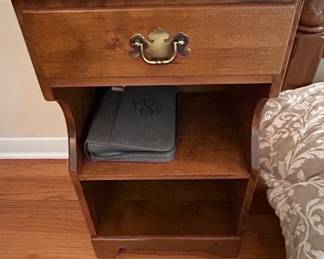 Ethan Allen Heirloom Nutmeg Maple Nightstand