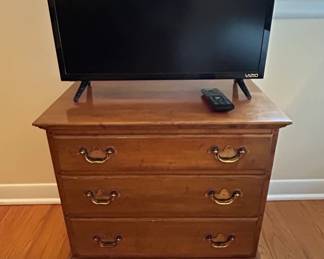 Ethan Allen Chairside Collection Drawer Chest