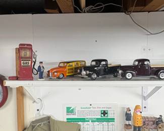 Assorted DieCast Model Vehicles, Figurines, and Diorama Accessories