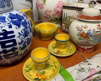 Assorted Decorative Glass Vases and Ceramic Ginger Jars with Chinoiserie and Floral Motifs sixth image