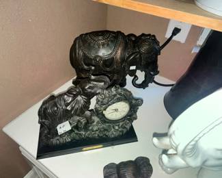 ELEPHANT WITH CLOCK