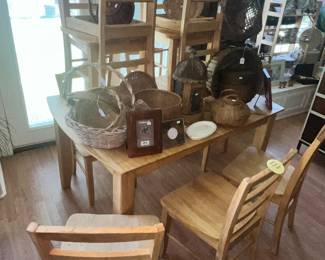 HEAVY, NATURAL SOLID WOOD DINING SET w/ 8 CHAIRS & STORAGE LEAF