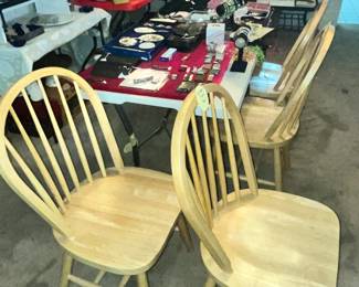 SET OF 6 HEAVY FARMHOUSE CHAIRS