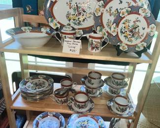IMPERIAL GARDEN "LILING" FINE CHINA