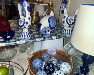 WHIMSICAL PORCELAIN ROOSTERS, BASKET OF PORCELAIN BALLS