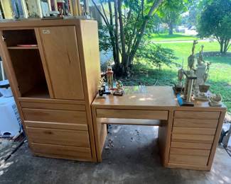 SOLID WOOD BEDROOM ITEMS