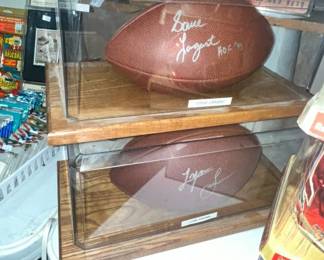 AUTOGRAPHED BALLS