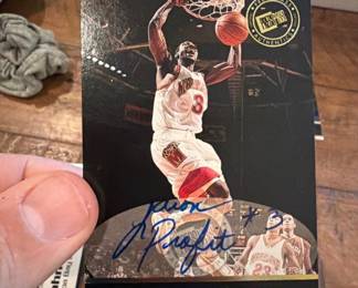 AUTOGRAPHED CARDS