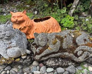 Cat Yard Art