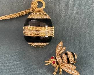 Metropolitan Museum Of Art Russian Imperial Bee Pin And Watch Locket