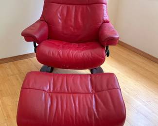 Stressless Recliner And Ottomon
