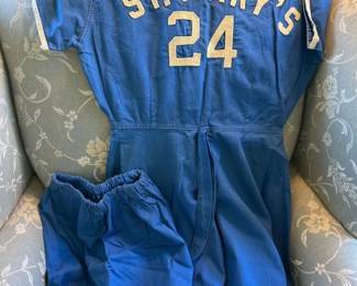 075 vintagestmarysgirlssoftballuniform