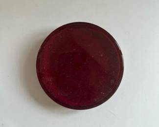 209 roundredglasspaperweight