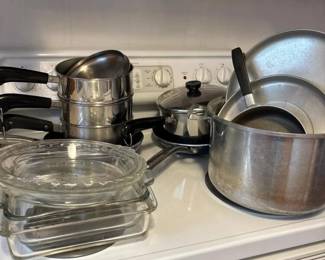 092 miscellaneouspotspansandbakewarelot