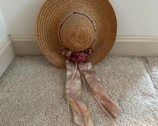146 widebrimdecorativestrawhat