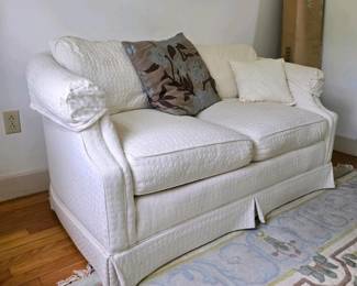 242 traditionsupholsteryloveseatupholster