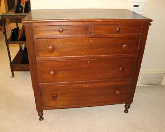 Item 4: Chest of Drawers, $100