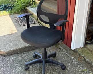 191 belnickmeshbackswivelofficechair