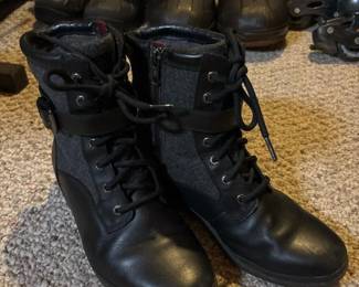 049 uggwomenskeseyblackwaterproofleath