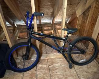045 20bmxfreestylebikeblackandblue
