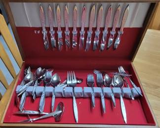 silverware set