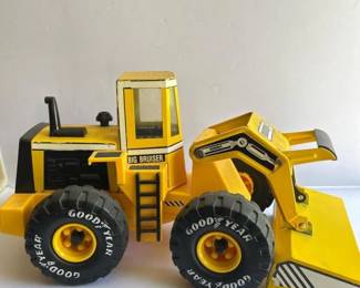 159 bigbruiserfrontloaderbulldozertoym