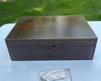 103 vintagevictorianslopedwoodenwriting