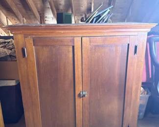 223 vintagesolidwoodhutchtop